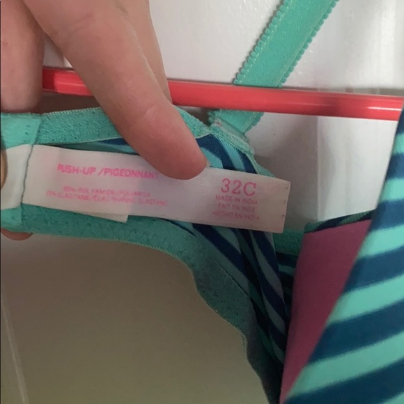 Victoria Secret Pink Bra - Picture 3 of 4